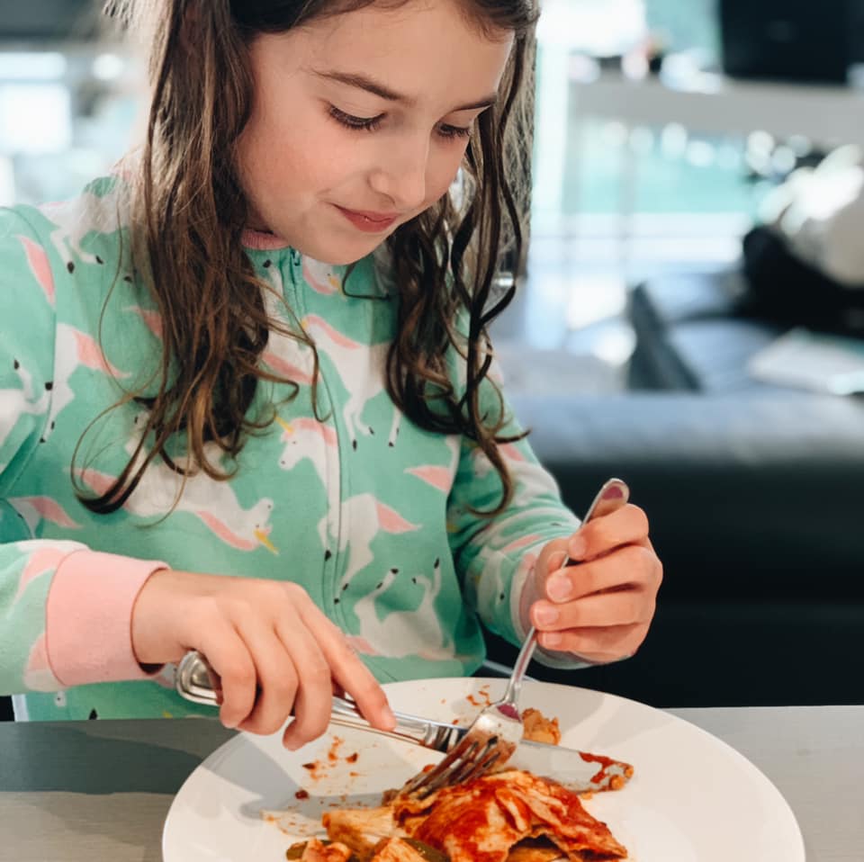 CHÉRI QU’EST-CE QU’ON MANGE POUR SOUPER?